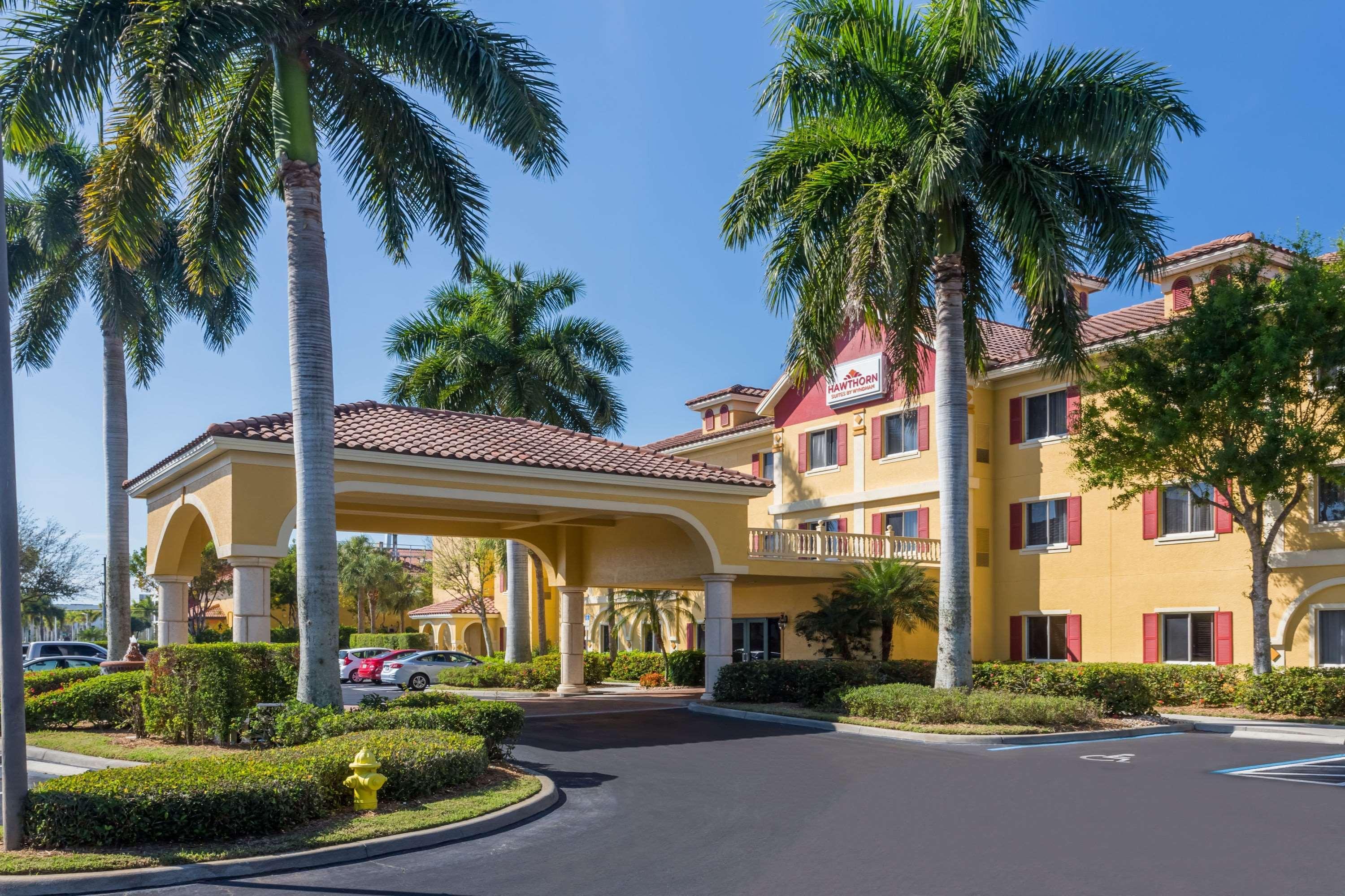 Hawthorn Extended Stay By Wyndham North Naples Exterior foto