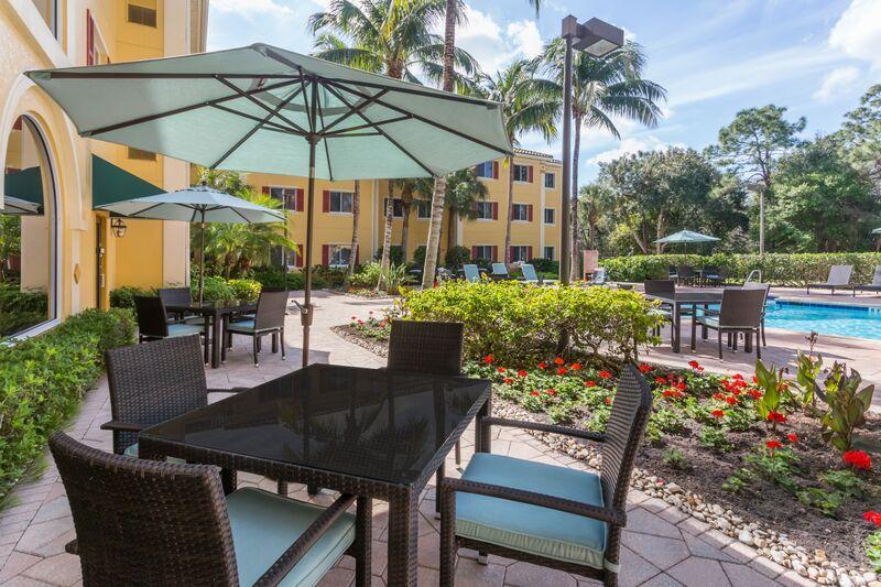 Hawthorn Extended Stay By Wyndham North Naples Exterior foto